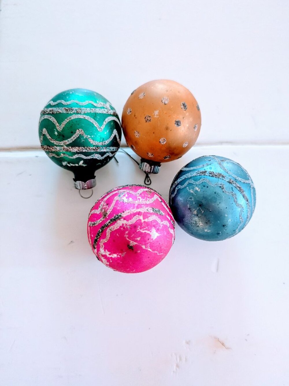 VTG Lot of 4 Shiny Brite Glass Christmas Ornaments USA Glitter Polka Dot Retro